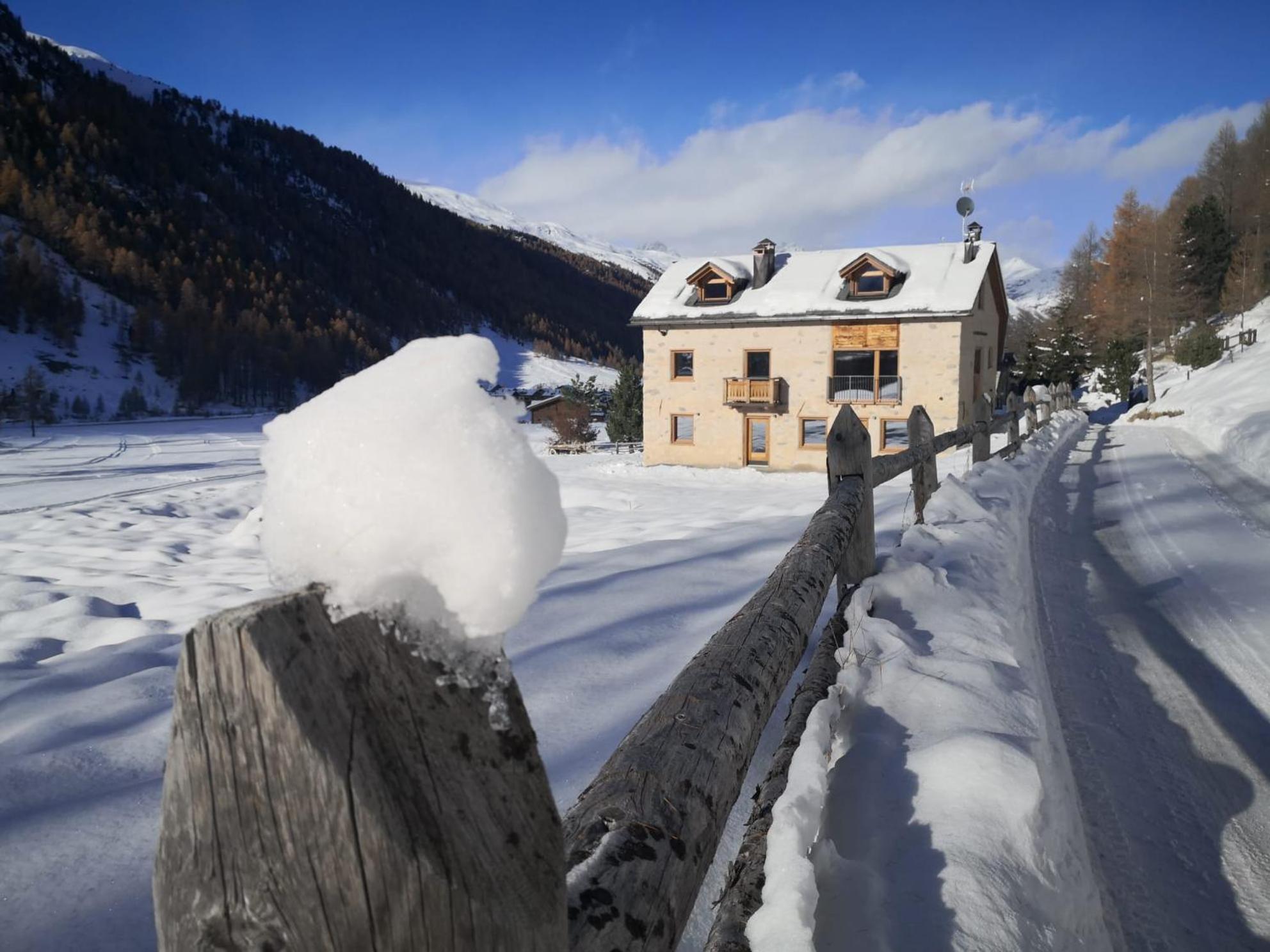 Chalet Aria Pura Лівіньо Екстер'єр фото